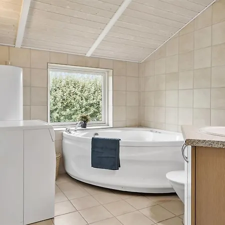 Feriehus Lyly - 400m From The Sea By Interhome *