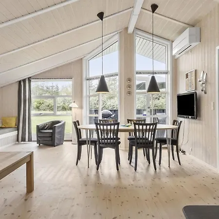 Lyly - 400m From The Sea By Interhome Feriehus