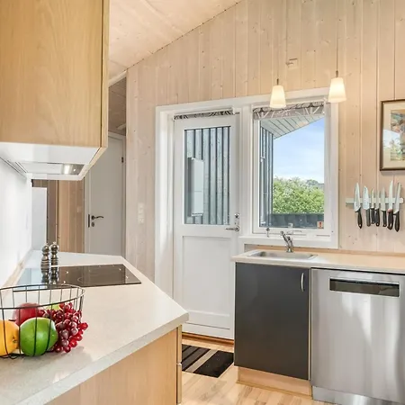 Lyly - 400m From The Sea By Interhome Feriehus
